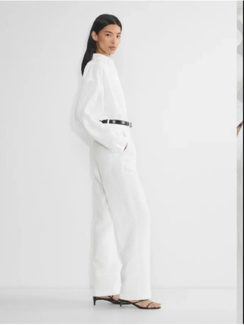 Aritzia The Effortless Pants Cruiselinen Wide Leg in White